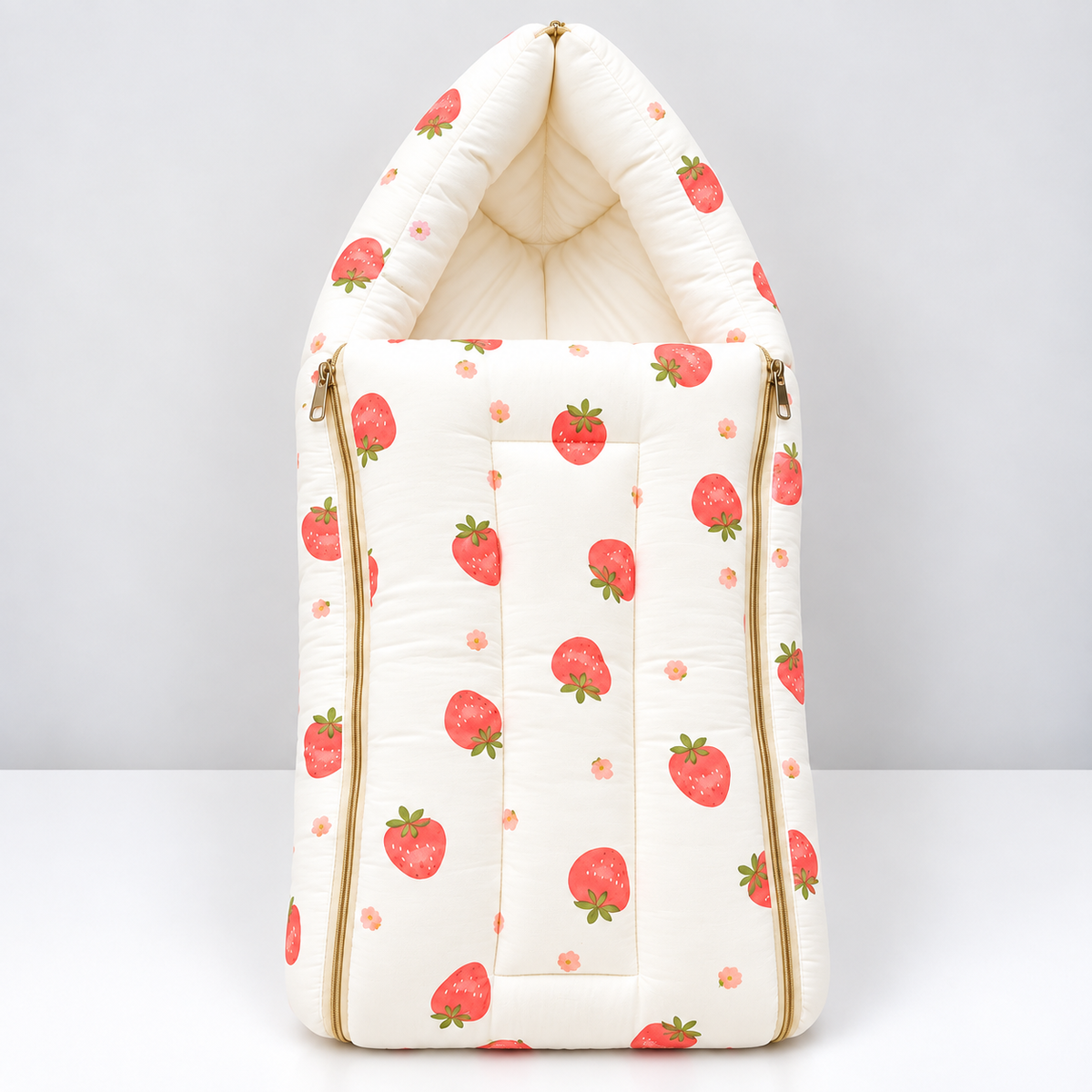 Strawberry - Crinkled Muslin Carry Nest