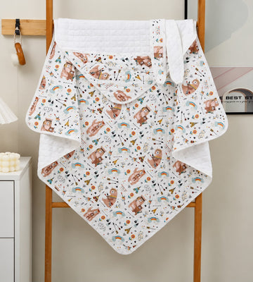 Squirrel - Muslin Hooded Blanket