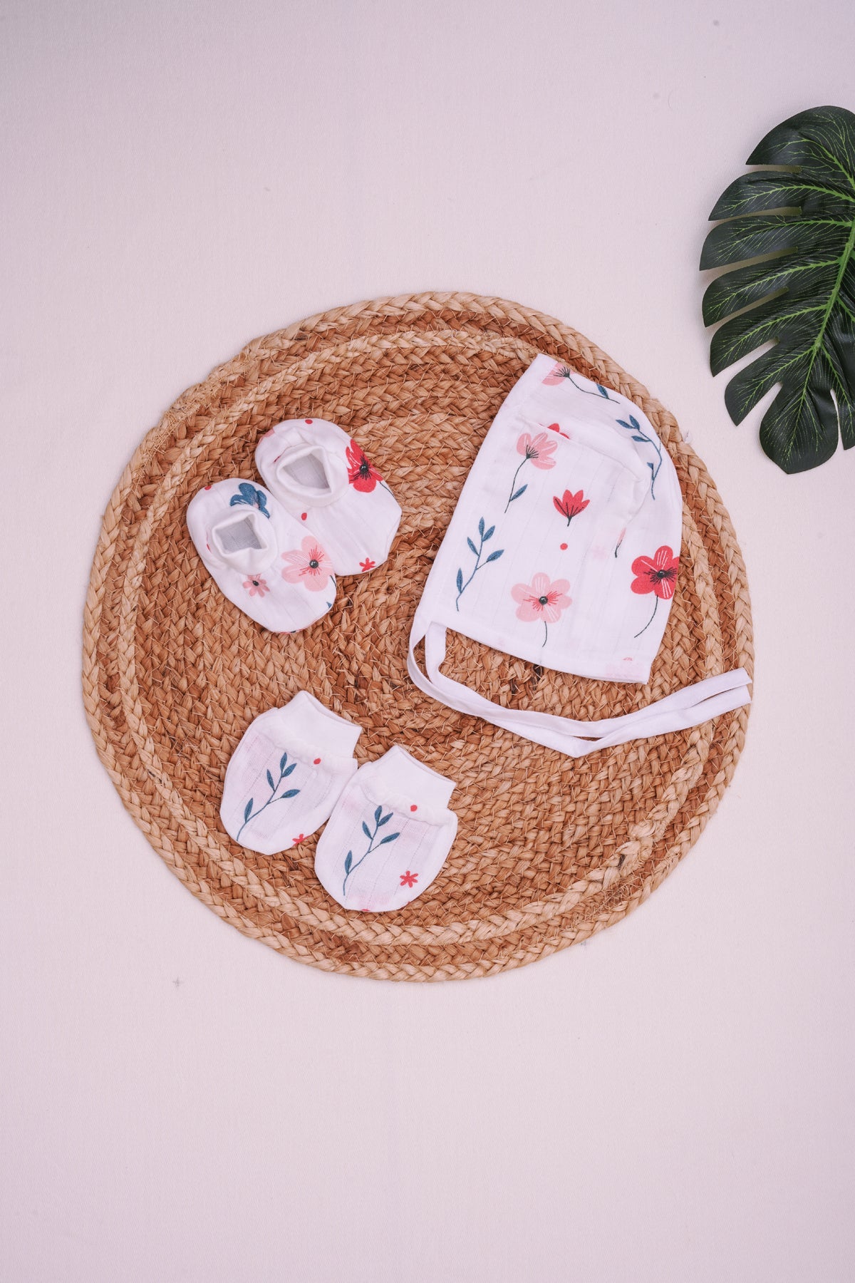 Flower - Muslin Cap Mittens Booties