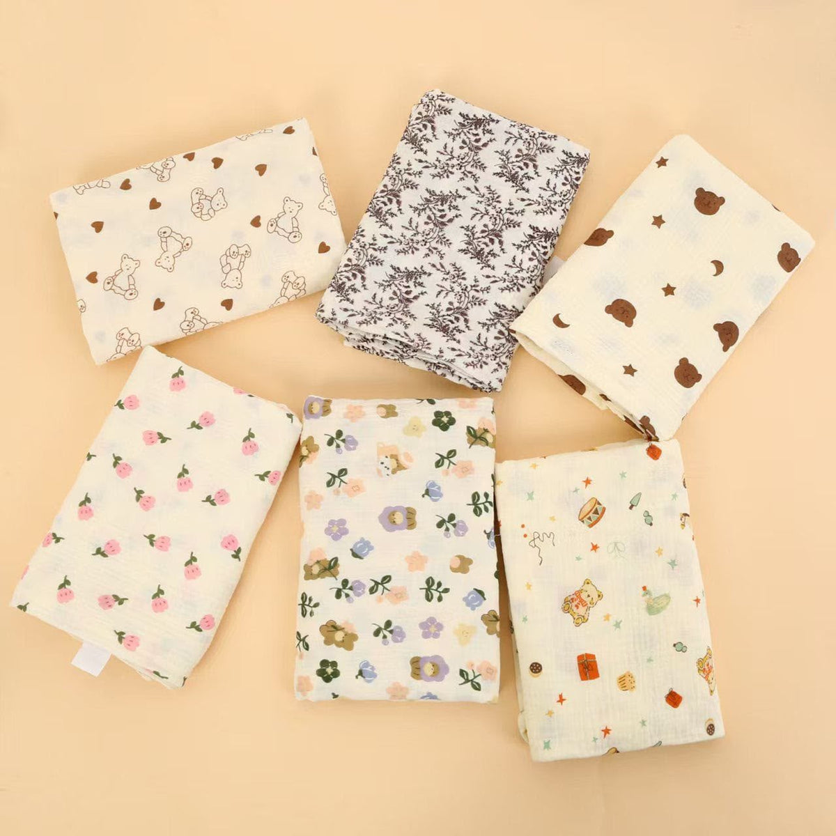 Brown Hearts - Premium Muslin Swaddle